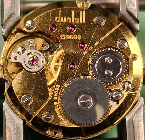 1977 Alfred Dunhill silver 925 sterling 'Green Bulls eye' swiss quartz dress Wristwatch with strap - buckle - box (Copy)