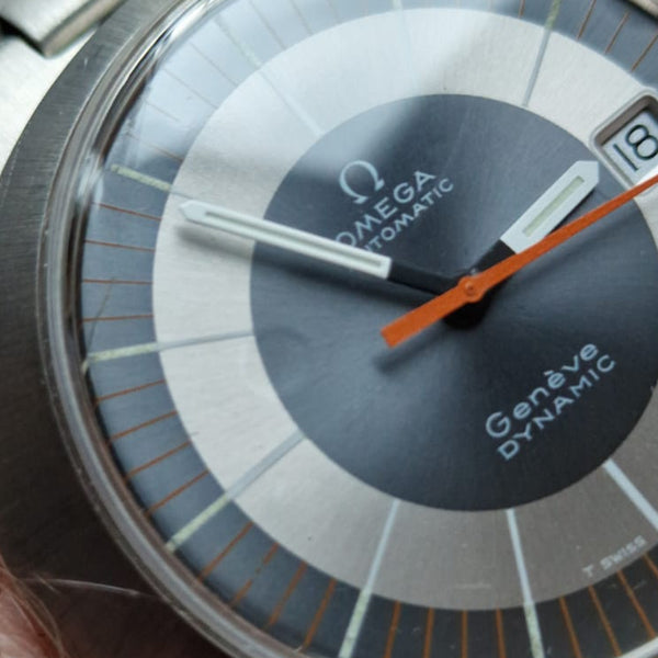 1971 Omega Geneve Dynamic Automatic with Rarer Grey bulls eye Dial 166.039 in Stainless Steel + Papers