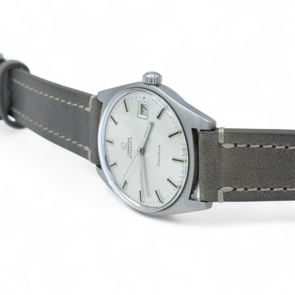 1969 sharp Omega Geneve Automatic Date Model 166.041 in Stainless Steel with Cal 565