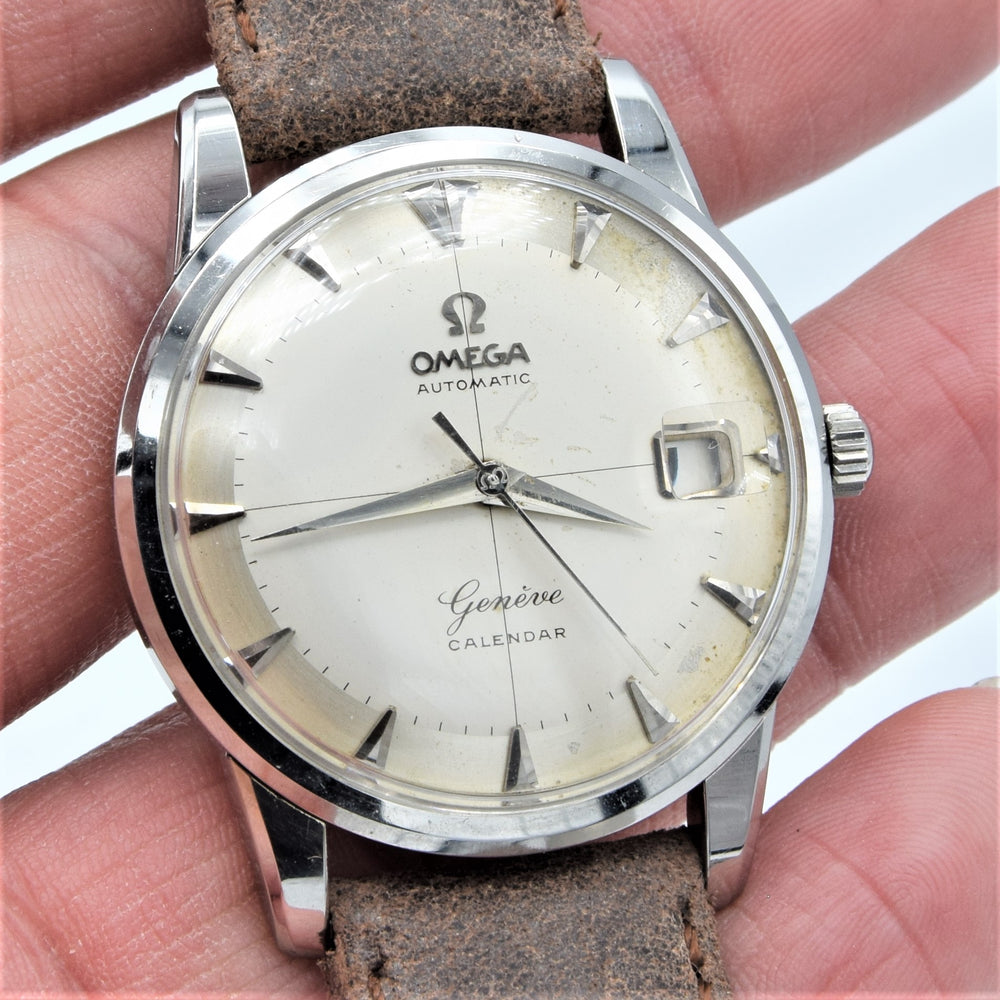 1959 Omega Rarer Geneve Calendar Automatic with Cross Hair Two Tone Dial and Central Seconds in Stainless Steel Model 2982