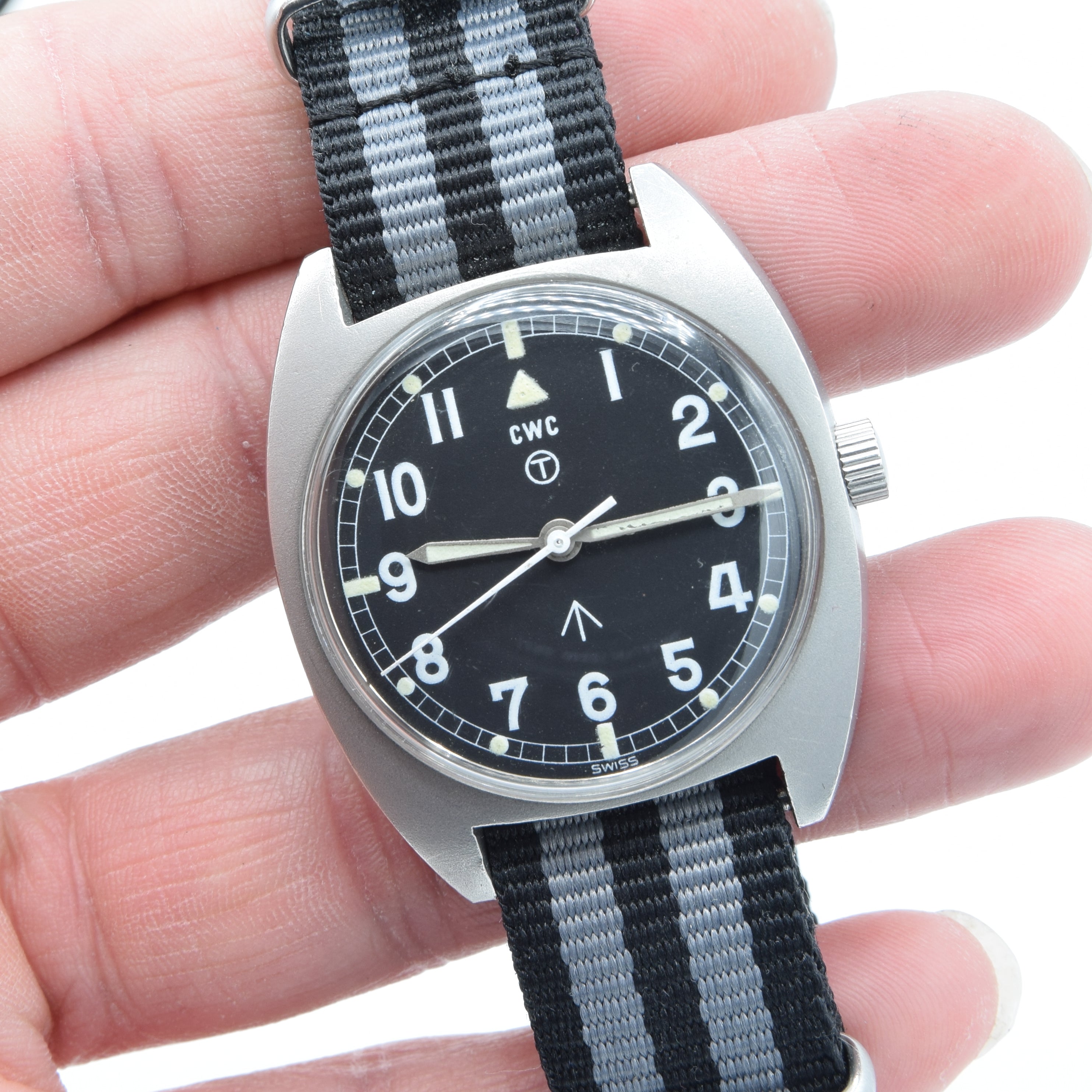 1976 CWC W10-6645-99 British Military Issue Mechanical Wristwatch with ...