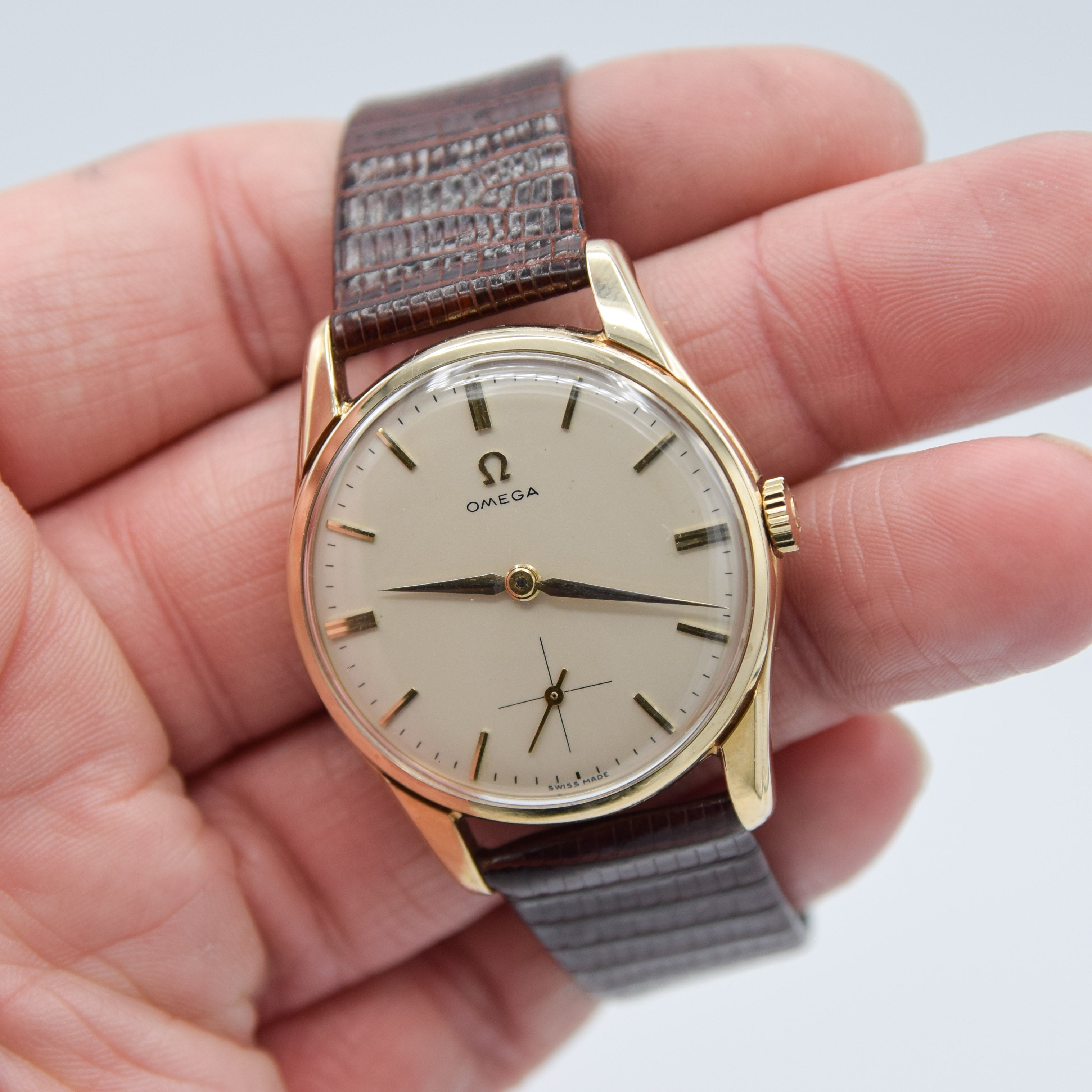 1959 Omega Classic Manual Wind Dress Watch in Solid 9ct Gold Case - Fu | Antique Watch Co 1959 Omega Classic Manual Wind Dress Watch in Solid 9ct Gold Case - Fu | Antique Watch Co